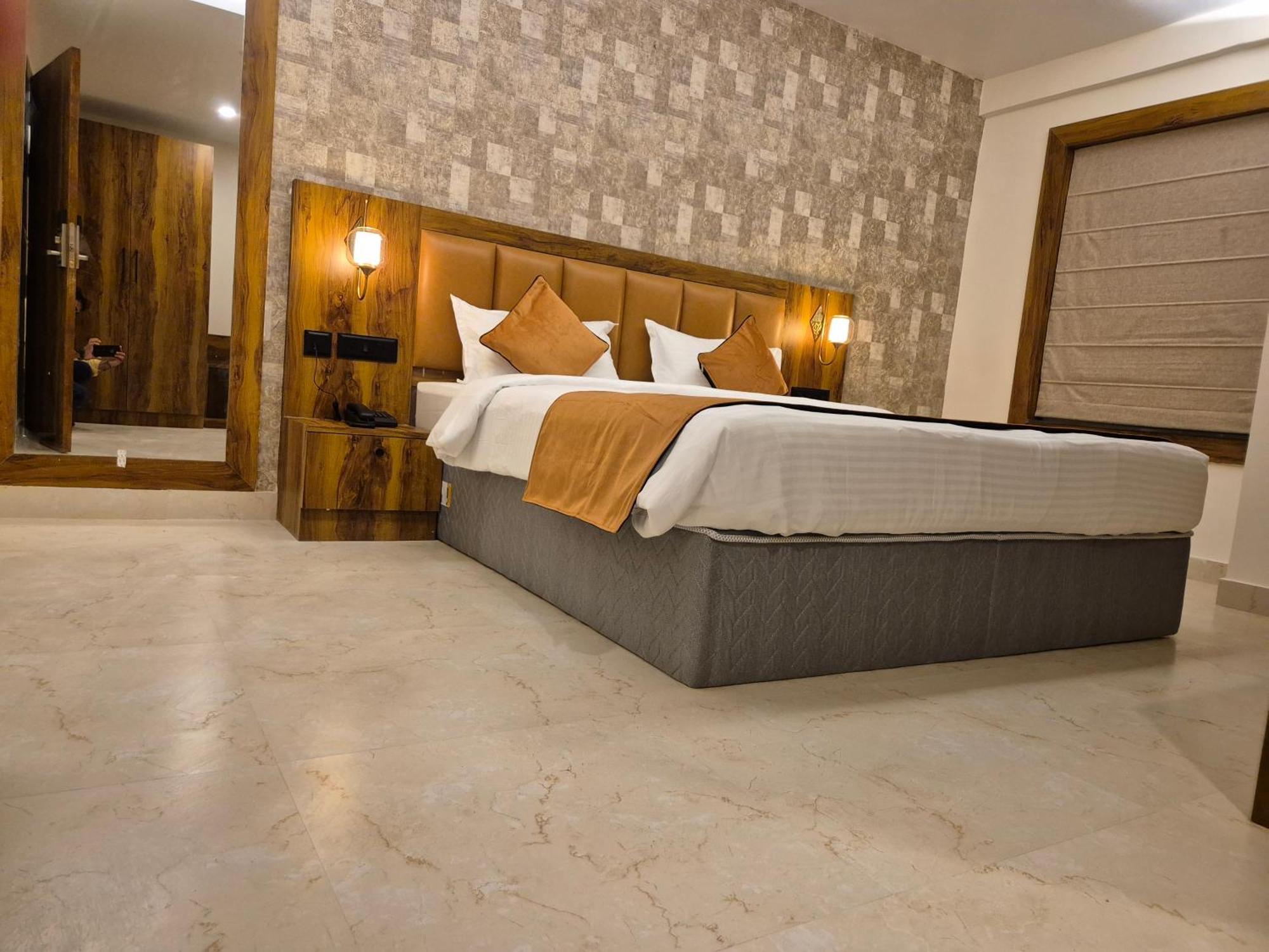 Hotel Orange Bhubaneswar Exteriör bild