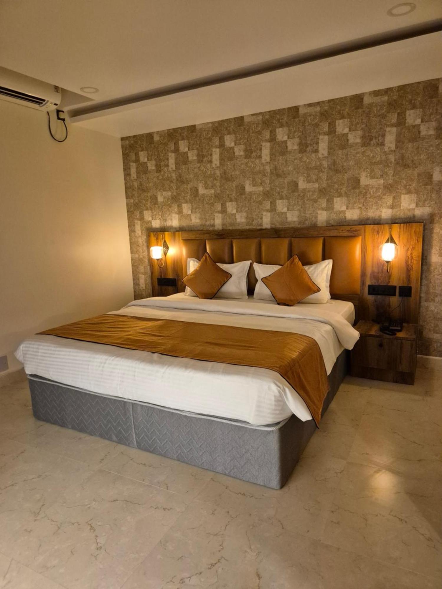 Hotel Orange Bhubaneswar Exteriör bild