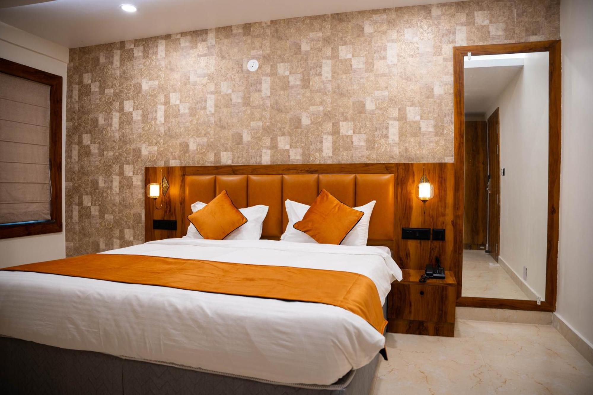 Hotel Orange Bhubaneswar Exteriör bild