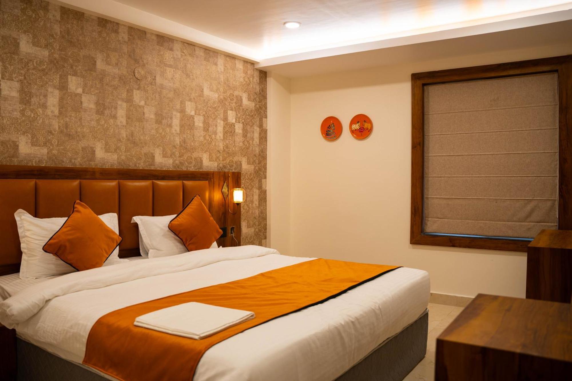 Hotel Orange Bhubaneswar Exteriör bild
