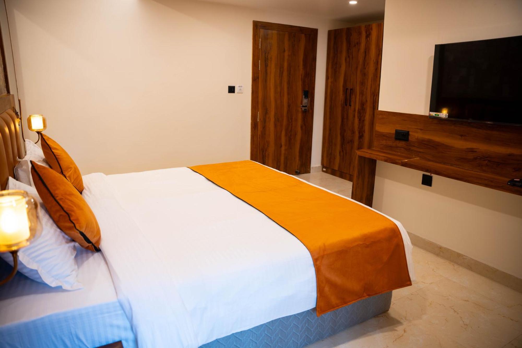 Hotel Orange Bhubaneswar Exteriör bild