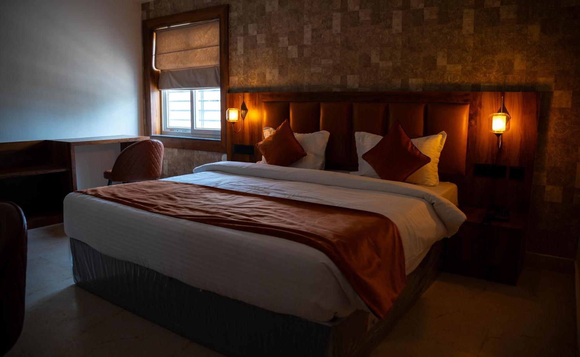Hotel Orange Bhubaneswar Exteriör bild