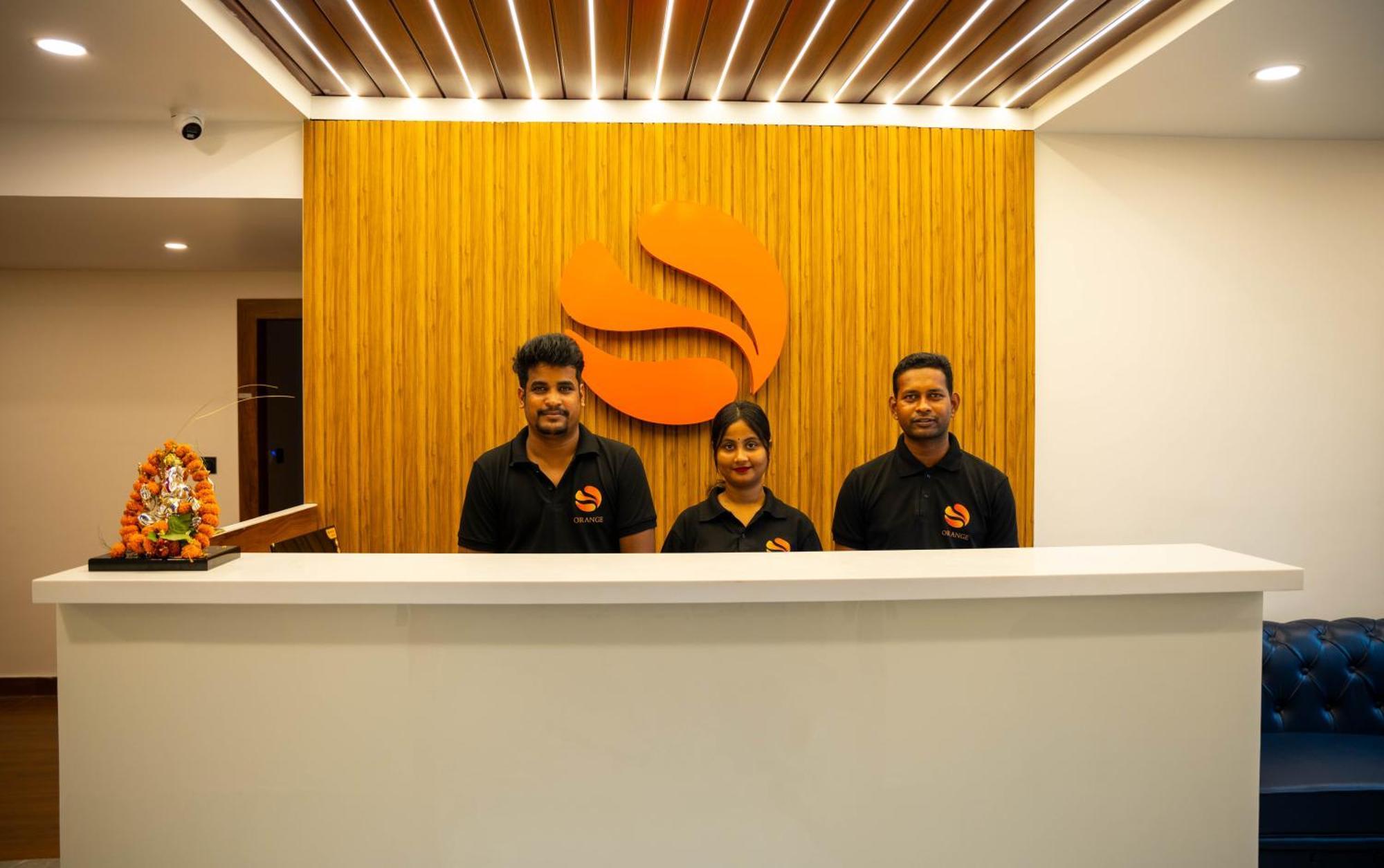 Hotel Orange Bhubaneswar Exteriör bild