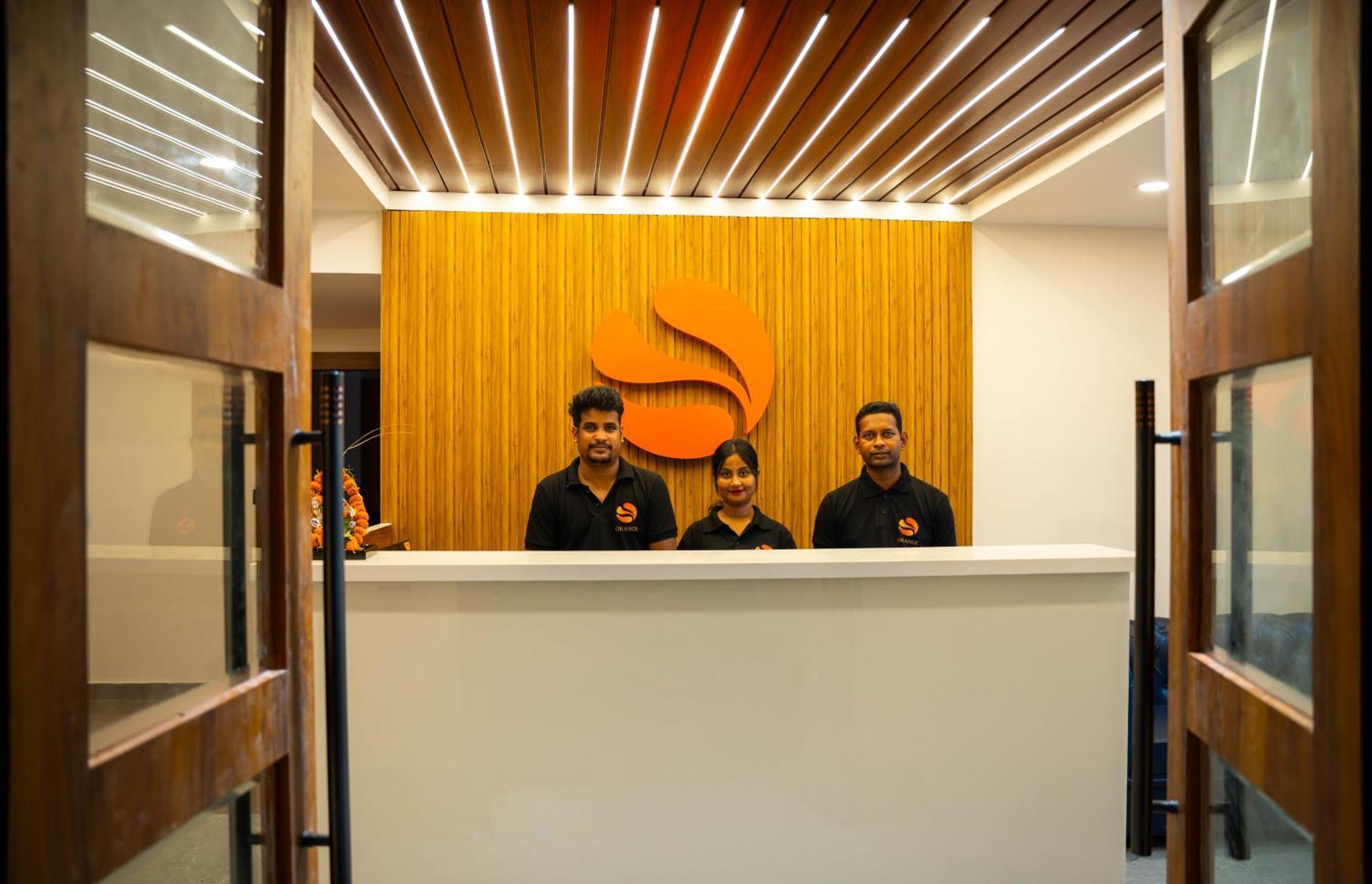 Hotel Orange Bhubaneswar Exteriör bild