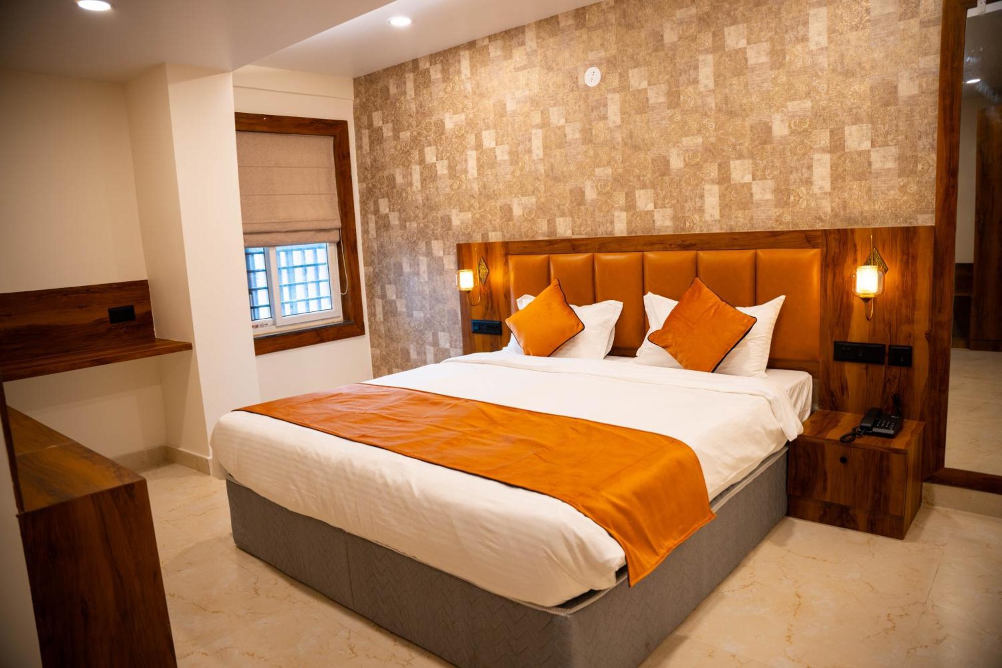 Hotel Orange Bhubaneswar Exteriör bild